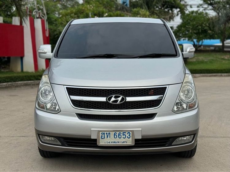 Hyundai H-1  2010 2.5 GLS Van ดีเซล ไม่ติดแก๊ส เกียร์อัตโนมัติ บรอนซ์เงิน รูปที่ 3
