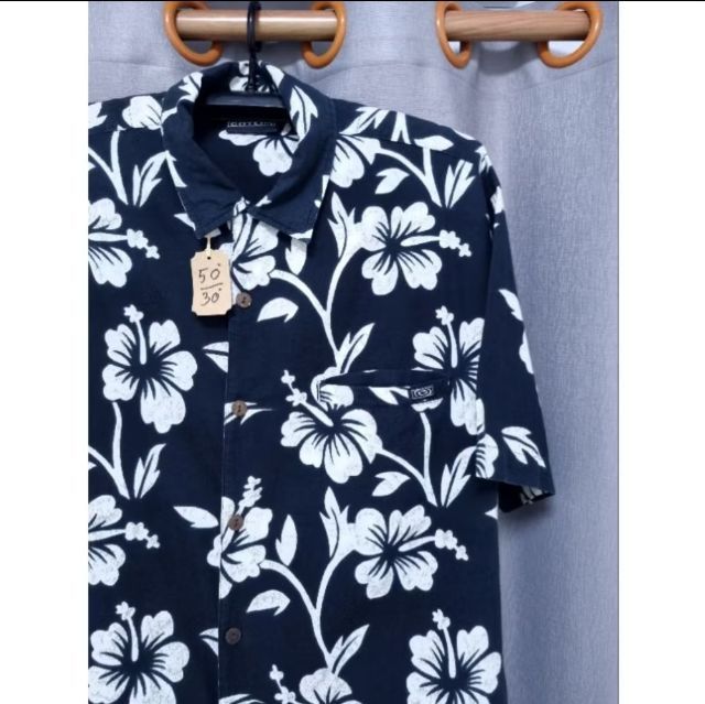 เสื้อเชิ๊ต,เสื้อฮาวาย Hawii, vintage, ยี่ห้อ GOTCHA อก 50",ยาว 30" รูปที่ 3