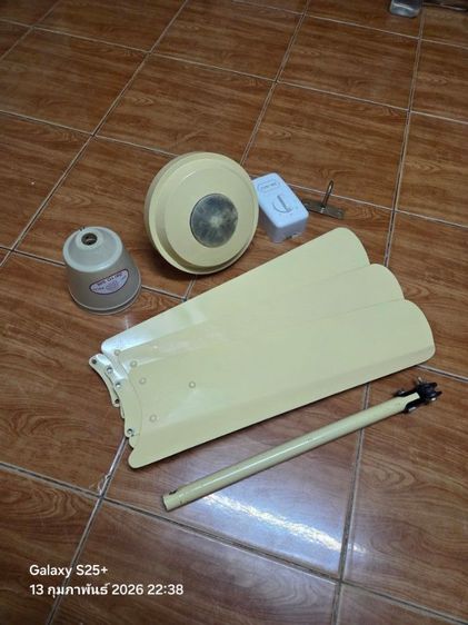 พัดลมเพดานสภาพใหม่