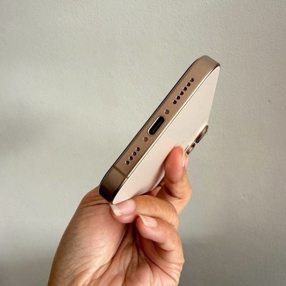 iPhone 16 Pro Max 512g สีทะเลทราย สภาพสวย รูปที่ 6