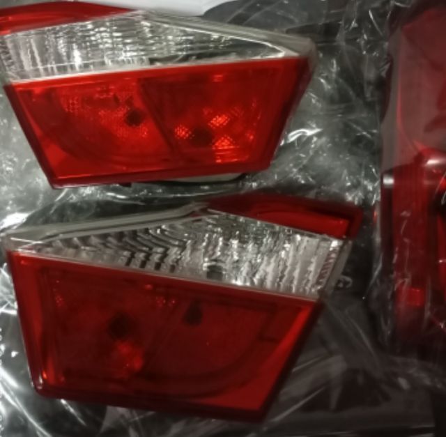 ไฟทับทิมฝาท้าย คัมรี่14