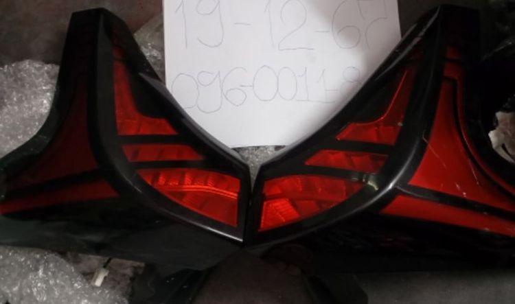 ไฟท้าย เนต้า