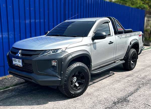 Mitsubishi Triton 2022 2.4 GL 4WD Pickup ดีเซล ไม่ติดแก๊ส เกียร์อัตโนมัติ บรอนซ์เงิน รูปที่ 2