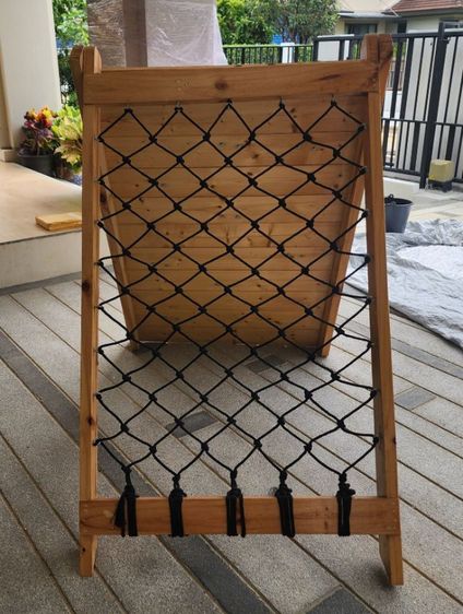 ส่งต่อปีนผาจำลองค่ะ สภาพดีใช้แต่ในบ้านไม่เลอะ ไม่ชำรุด ตัวไม้เป็นไม้เนื้อแข็งอย่างดีด้านหลังเป็นตาข่ายสำหรับปีนป่าย ยึดติดแน่นหนา พับเก็บได้ รูปที่ 5