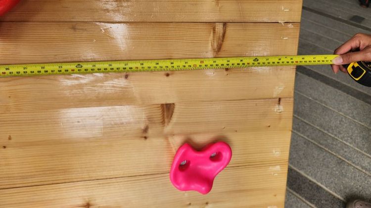 ส่งต่อปีนผาจำลองค่ะ สภาพดีใช้แต่ในบ้านไม่เลอะ ไม่ชำรุด ตัวไม้เป็นไม้เนื้อแข็งอย่างดีด้านหลังเป็นตาข่ายสำหรับปีนป่าย ยึดติดแน่นหนา พับเก็บได้ รูปที่ 12