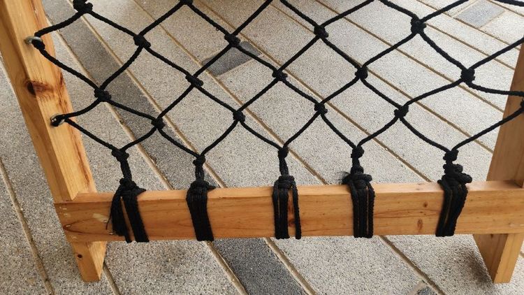 ส่งต่อปีนผาจำลองค่ะ สภาพดีใช้แต่ในบ้านไม่เลอะ ไม่ชำรุด ตัวไม้เป็นไม้เนื้อแข็งอย่างดีด้านหลังเป็นตาข่ายสำหรับปีนป่าย ยึดติดแน่นหนา พับเก็บได้ รูปที่ 8