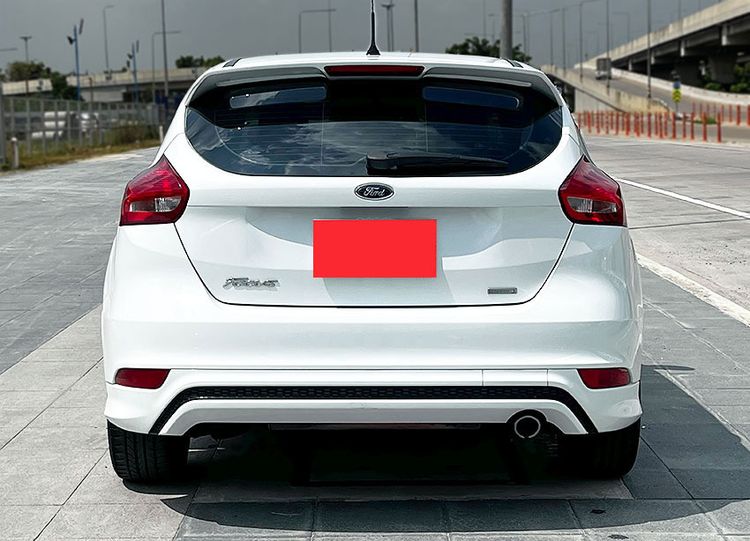 Ford Focus 2018 1.5 Trend Sedan เบนซิน ไม่ติดแก๊ส เกียร์อัตโนมัติ ขาว รูปที่ 4