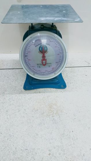ตาชั่งกิโล มีขนาด 60 กิโลกรัมและ 7 กิโลกรัม