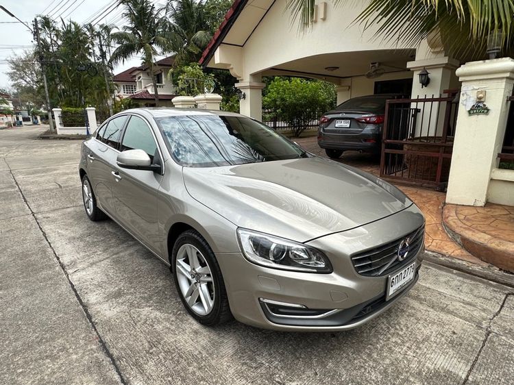 Volvo S60 2015 2.0 Sedan เบนซิน เกียร์อัตโนมัติ เบจ รูปที่ 4