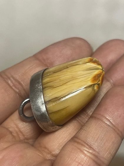 จี้งานสะสม