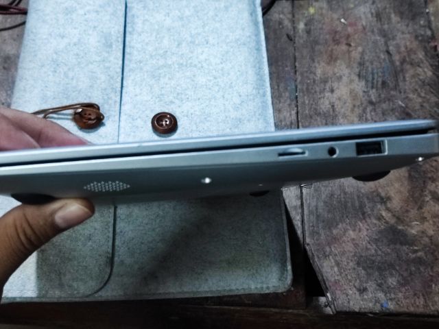 ultrabook verstone สภาพใหม่ บางเบา รูปที่ 9