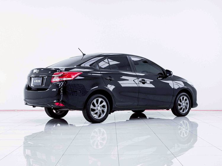 Toyota Vios 2018 1.5 E Sedan เบนซิน ไม่ติดแก๊ส เกียร์อัตโนมัติ ดำ รูปที่ 4