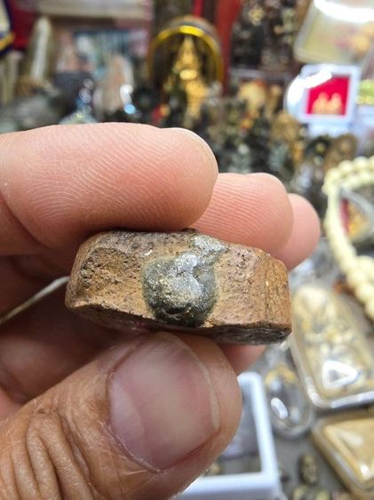 หลวงพ่อปานพิมพ์ทรงไก่หางพวง รูปที่ 4