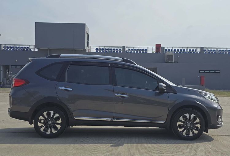 Honda BR-V 2019 1.5 SV Utility-car เบนซิน ไม่ติดแก๊ส เกียร์อัตโนมัติ เทา รูปที่ 4