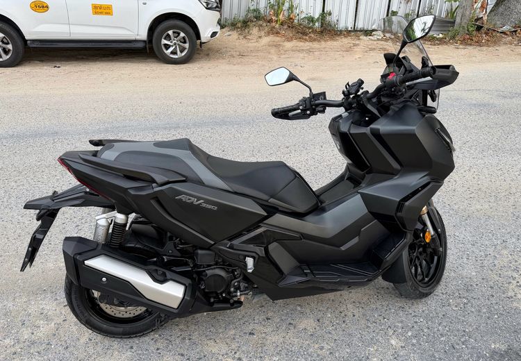 Honda ADV 350 2024 Black Excellent Condition รูปที่ 4
