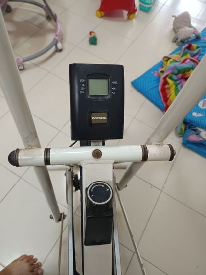 จักรยาน Air bike ออกกำลังกาย 2 ระบบ THAI SUN SPORTมือสอง

ราคา2,000สนใจสอบถามได้เน้นรับเองบางแสนหนองมนชลบุรี0880503995 รูปที่ 2