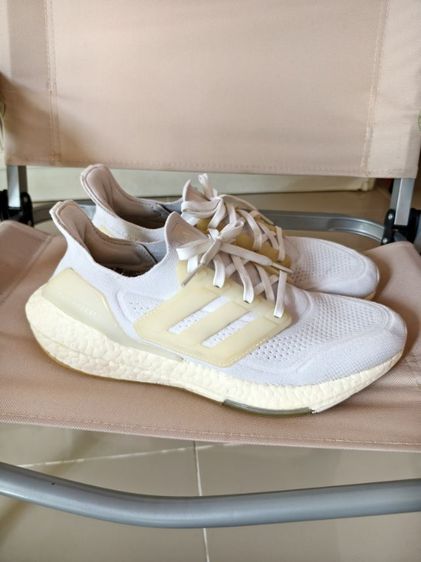 ขาว Adidas Ultraboost 21 รุ่นยอดนิยม
Size 42...265