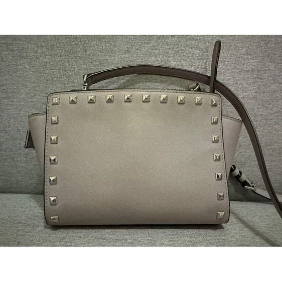 น้อง michael kors ของแท้มือสองสีม่วงตุ่น รูปที่ 4