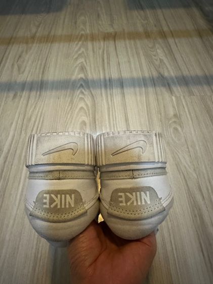 รองเท้า Nike สีขาวมือสองสภาพดี รูปที่ 6