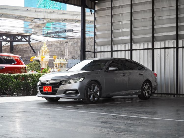 รถ Honda Accord 2.0 Hybrid i-VTEC สี บรอนซ์เงิน