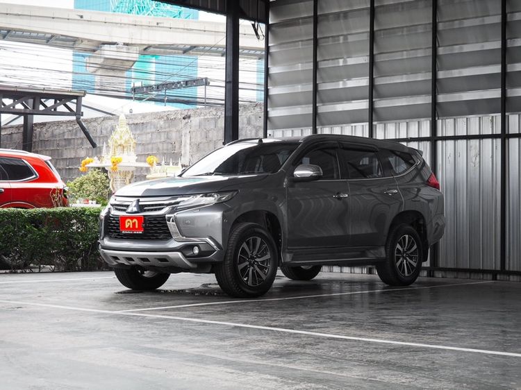รถ Mitsubishi Pajero Sport 2.4 GT สี เทา