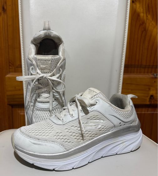 รองเท้าผ้าใบ Skechers D’lux Walker รูปที่ 16