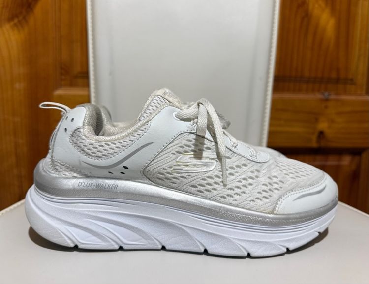 รองเท้าผ้าใบ Skechers D’lux Walker รูปที่ 2