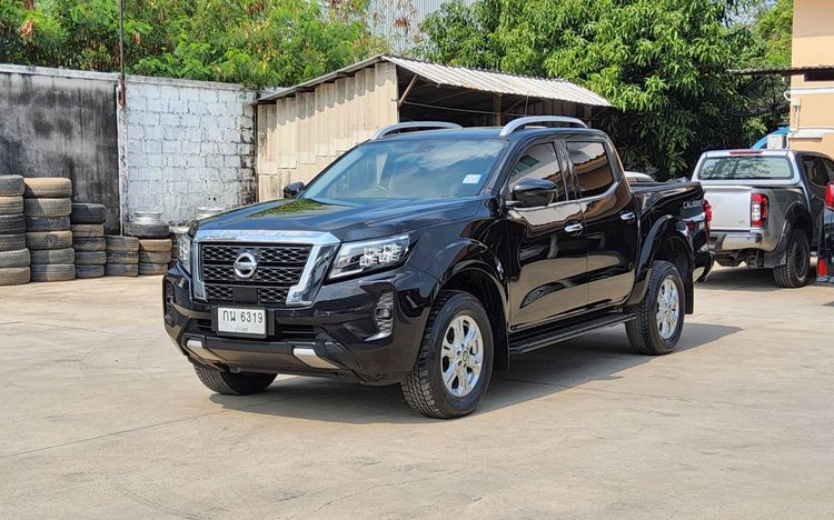รถ Nissan Navara 2.3 Calibre V สี ดำ