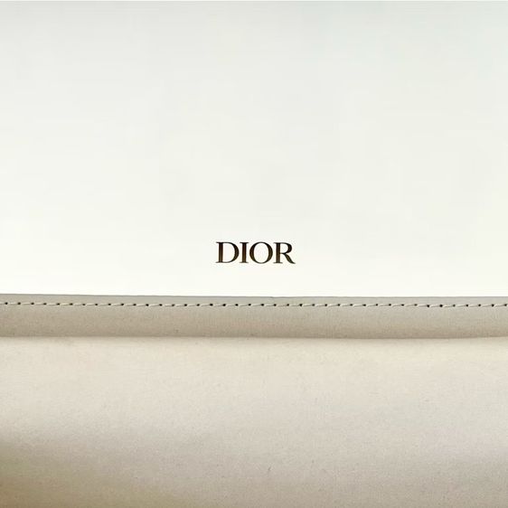Dior cosmetics bag รูปที่ 8