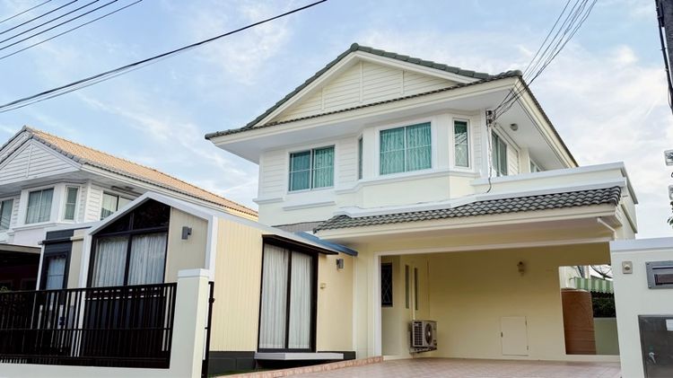 บ้านเดี๋ยว 2 ชั้น พร้อมอยู่