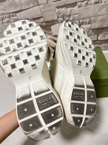 รองเท้า Gucci รูปที่ 9