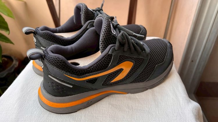รองเท้าวิ่ง Kalenji รุ่น Run Active (สีดำ-ส้ม) รูปที่ 3