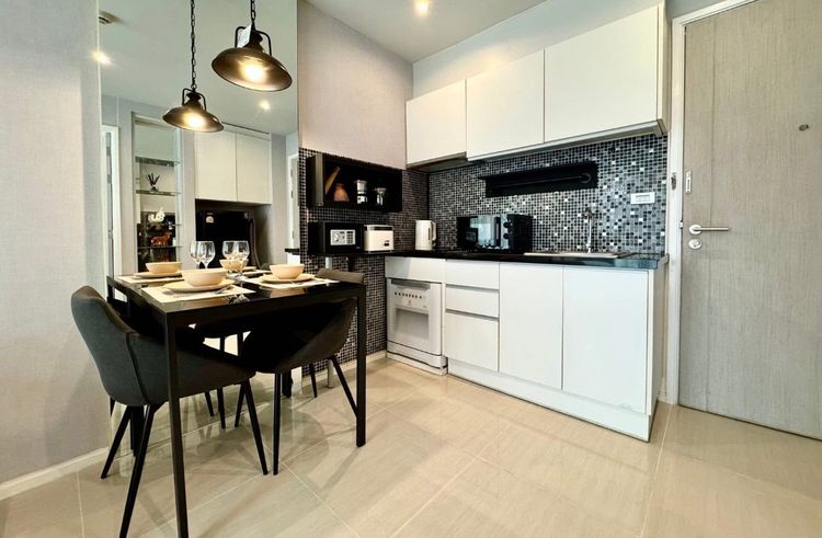 อื่นๆ ไม่อนุญาต ตกแต่งครบ สร้างเสร็จก่อน 2010 ขายด่วน Atlantis condo ตกแต่งใหม่ ใกล้หาดจอมเทียน รูปที่ 3