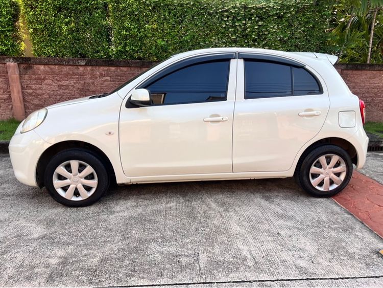 Nissan March 2012 1.2 EL Sedan เบนซิน ไม่ติดแก๊ส เกียร์อัตโนมัติ ขาว รูปที่ 2