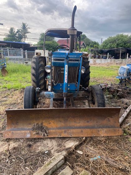 รถไถฟอร์ด 6610