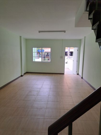 ทาวน์เฮ้าส์ หมู่บ้านบางใหญ่ซิตี้ บ้านหลังหัวมุมปากทางเข้าตลาดมิกซ์ ไม่เคยอยู่อาศัยมาก่่ิอน รีโนเวทใหม่ โครงสร้างแข็งแรง ทนทานแผ่นดินไหว ใกล้ รูปที่ 3