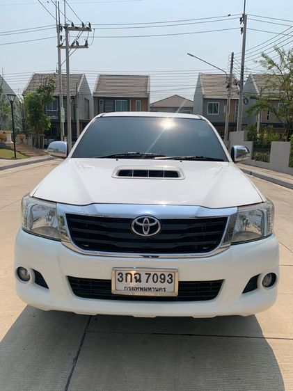 รถ Toyota Hilux Vigo Champ Double Cab 3.0 G 4WD สี ขาว
