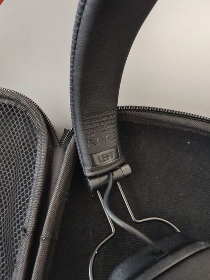 หูฟังแบบครอบ Marshall iv แท้ มือสองสภาพเหมือนใหม่ 