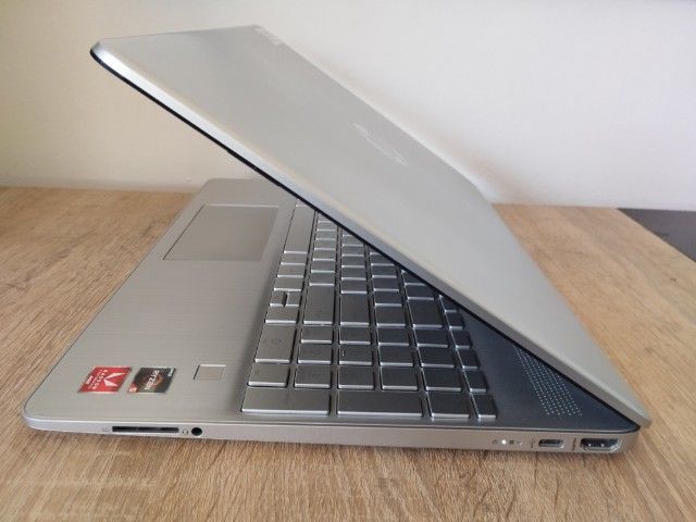 HP 15s eq0000au Ryzen5 3500 จอ15.6" 8gb ssd512พร้อมใช้งาน รูปที่ 3