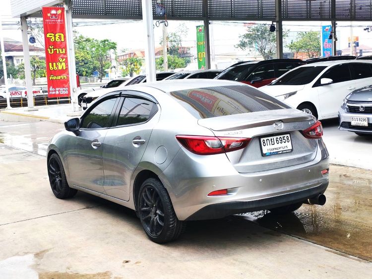 Mazda Mazda 2 2019 1.3 Skyactiv-G S Leather Sedan Sedan เบนซิน ไม่ติดแก๊ส เกียร์อัตโนมัติ เทา รูปที่ 4