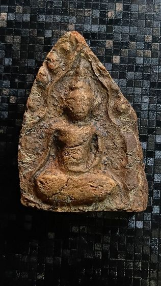 พระขุนแผน กรุบ้านกร่าง พิมพ์แขนอ่อน จังหวัดสุพรรณ ตามภาพ