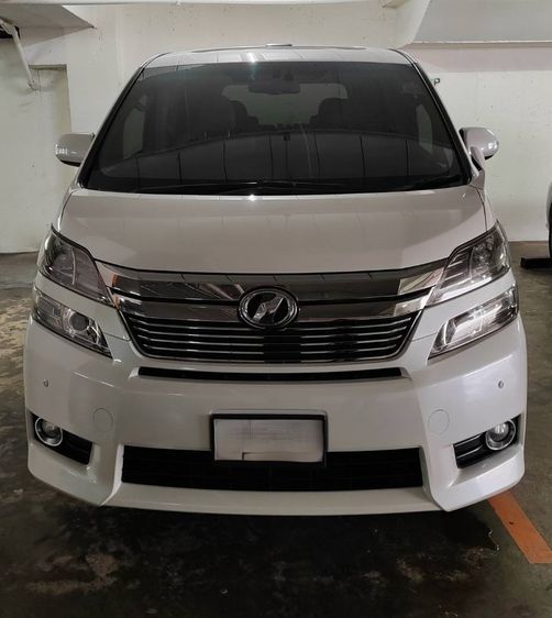 รถ Toyota Vellfire 2.4 Z G Edition สี ขาว