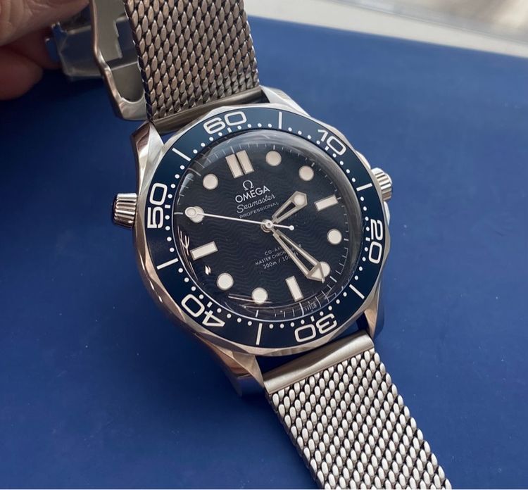 WTS OMEGA SEAMASTER JAMEBOND 007 60th (FULL SET) รูปที่ 4