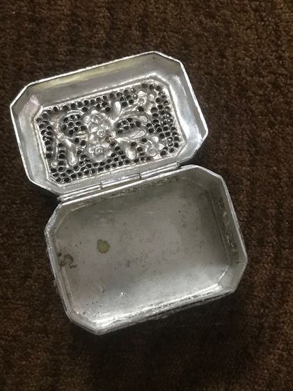 กล่องฉลุลาย