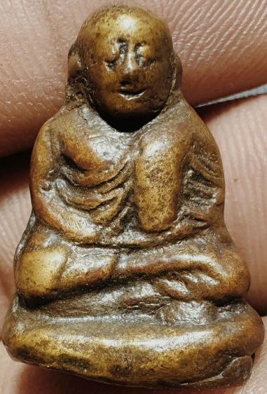 หลวงพ่อเงินพิมพ์ขี้ตา