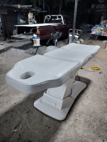 เตียงไฟฟ้ามอเตอร์ปรับระดับ ที่นิยมใช้ในคลินิกศัลยกรรม ร้านสปา ร้านเสริมสวย ร้านสักตัวสักคิ้ว เตียงนวดตัวนวดหน้า รูปที่ 4