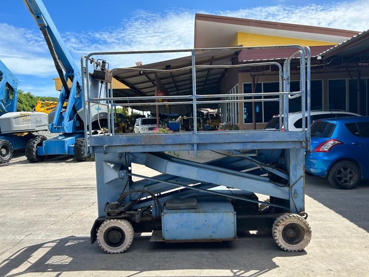 รถกระเช้ากรรไกรเสาเดี่ยวไฟฟ้า S-MAC  รุ่น KKH60-2  ความสูง 5.95 เมตร  เก่านอกนำเข้า   รูปที่ 4