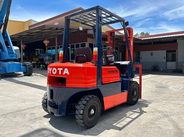 รถฟอร์คลิฟท์  TOYOTA รุ่น 5FD25  ยก 2.5 ตัน ยกสูง 3เมตร รถเก่านอกนำเข้า  รูปที่ 7