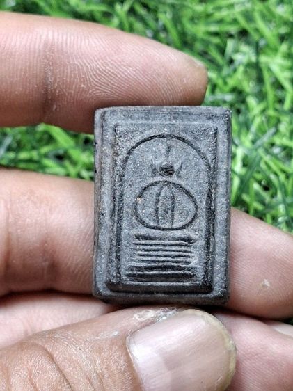 พระเนื้อผงดำเก่า ไม่ทราบที่