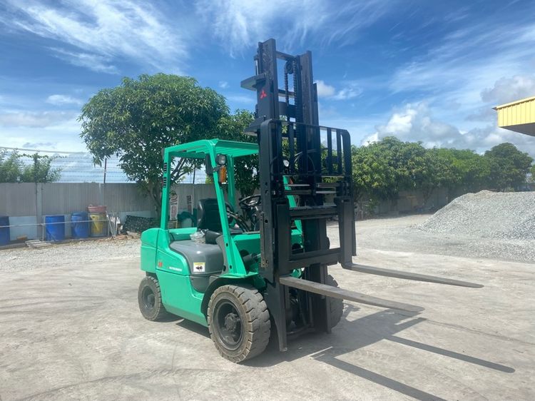 รถฟอร์คลิฟท์ MITSUBISHI รุ่น FD30NT ยก 3ตัน เสาสูง 4เมตร งาสไลด์ รูปที่ 5
